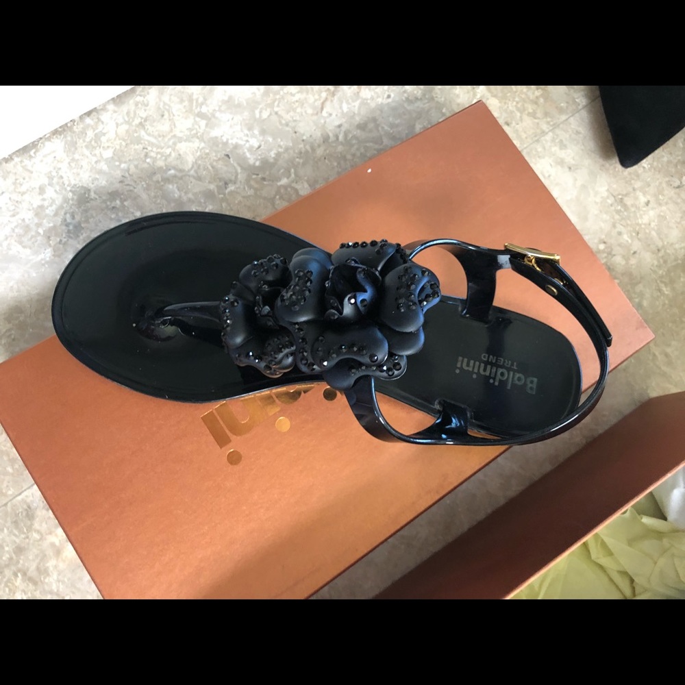Black sandals with swarovski crystals size 37